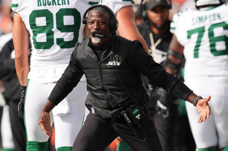 Jets hit bye week with 1 win and plenty of questions and things to fix as NFL trade deadline looms | iNFOnews.ca Jets hit bye week with 1 win and plenty of questions and things to fix as NFL trade deadline looms | iNFOnews.ca