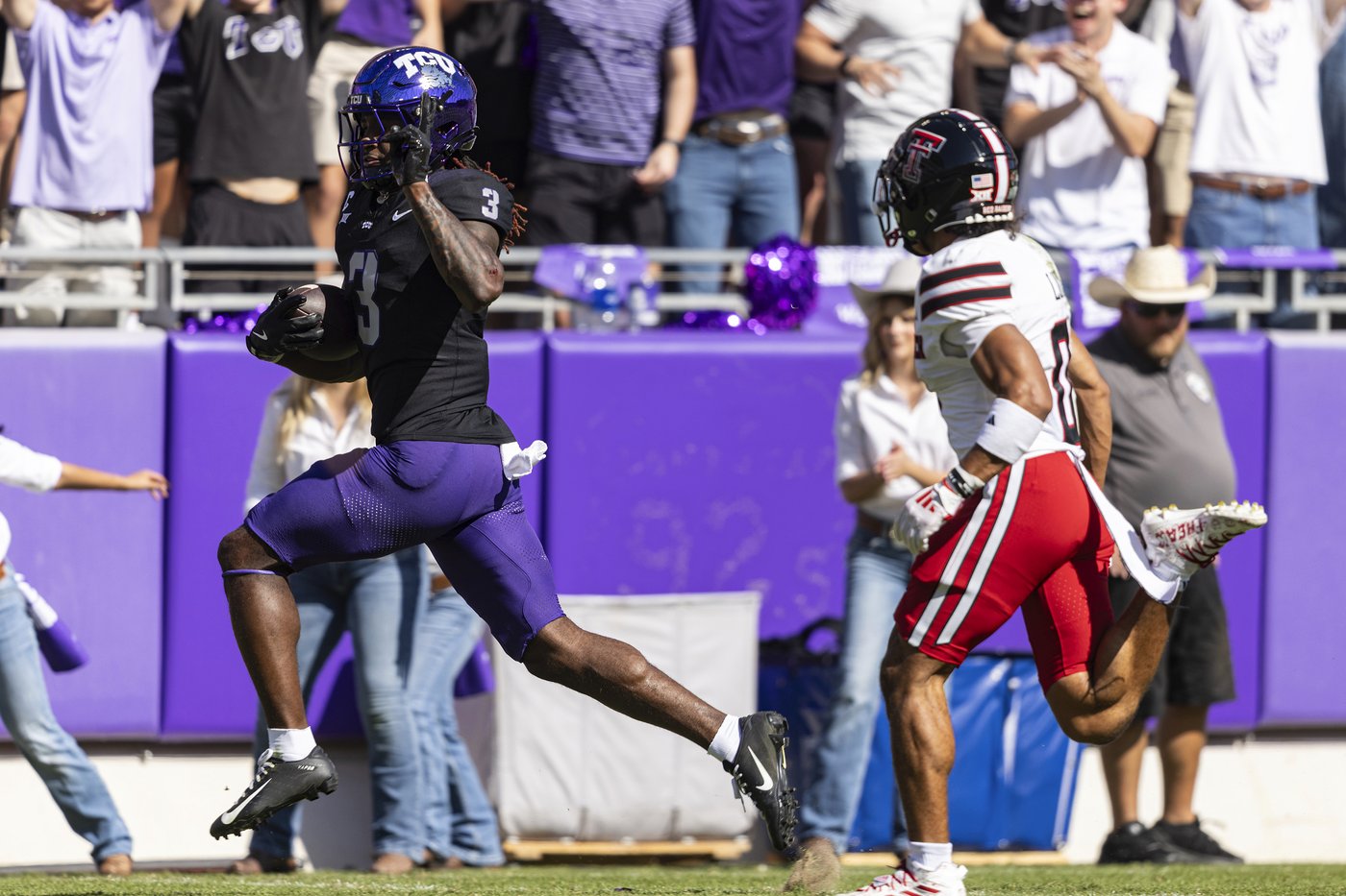 Hoover throws 3 TDs as TCU rallies from 17-point deficit to beat Texas Tech 35-34 | iNFOnews.ca