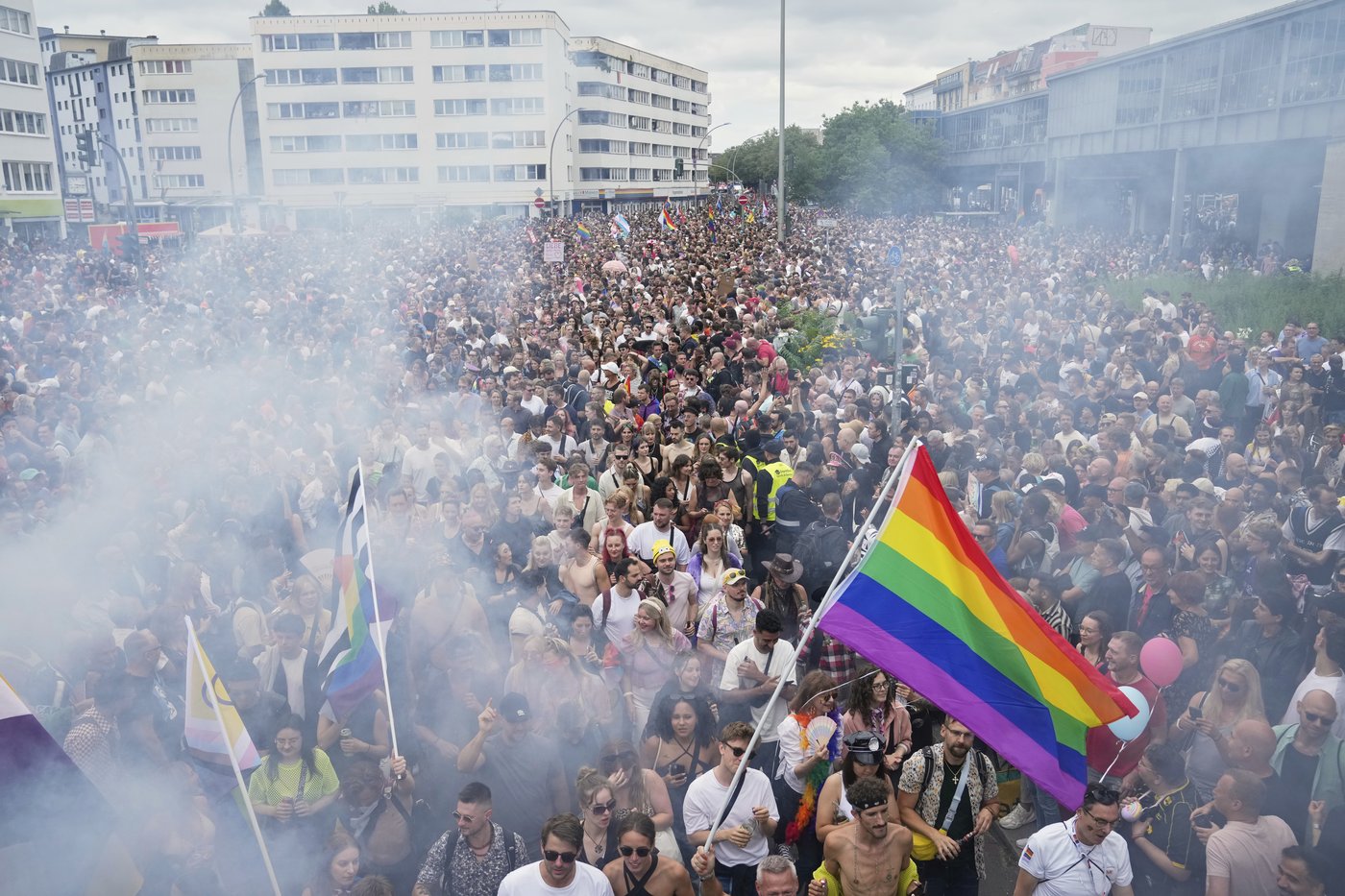 Berlin celebrates Pride parade with techno beats and rainbow flags | iNFOnews.ca