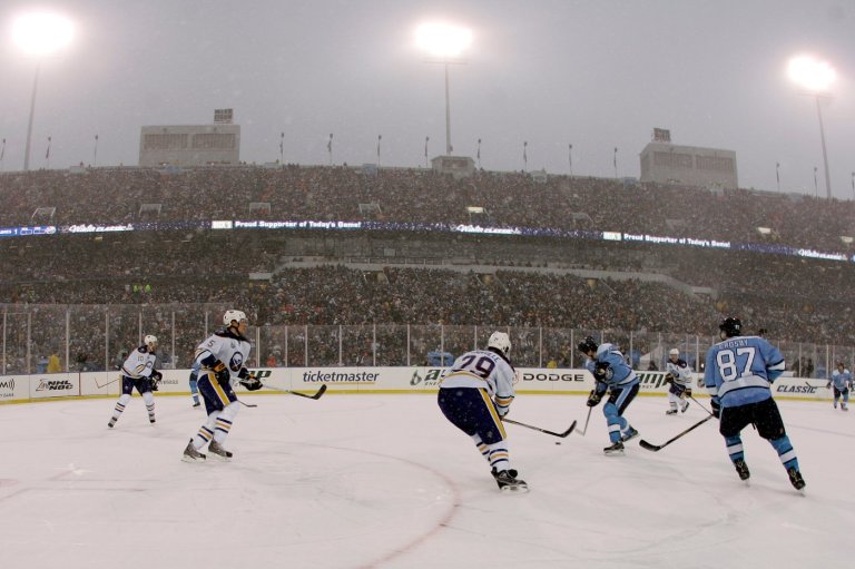 NHL Commissioner Gary Bettman says good chance Winter Classic returns to Buffalo area in 2028 | iNFOnews.ca