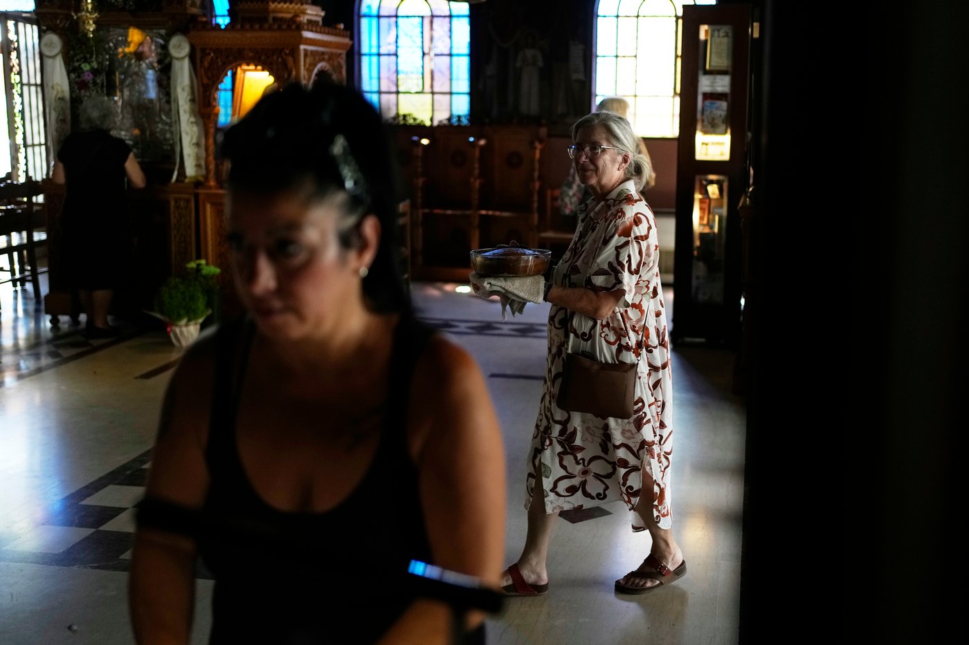 For everything from troubled hearts to lost keys, Greeks bake cakes for a wish-granting saint | iNFOnews.ca
