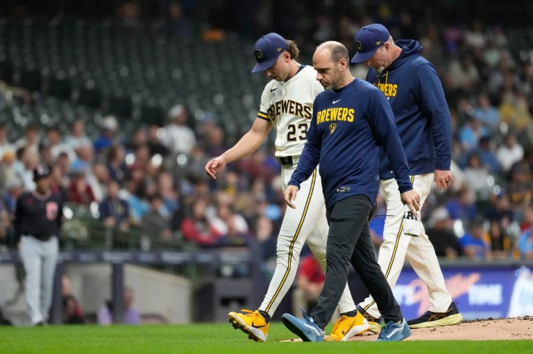 Hamstring cramp causes Brewers' Brandon Sproat to leave start against Guardians | iNFOnews.ca