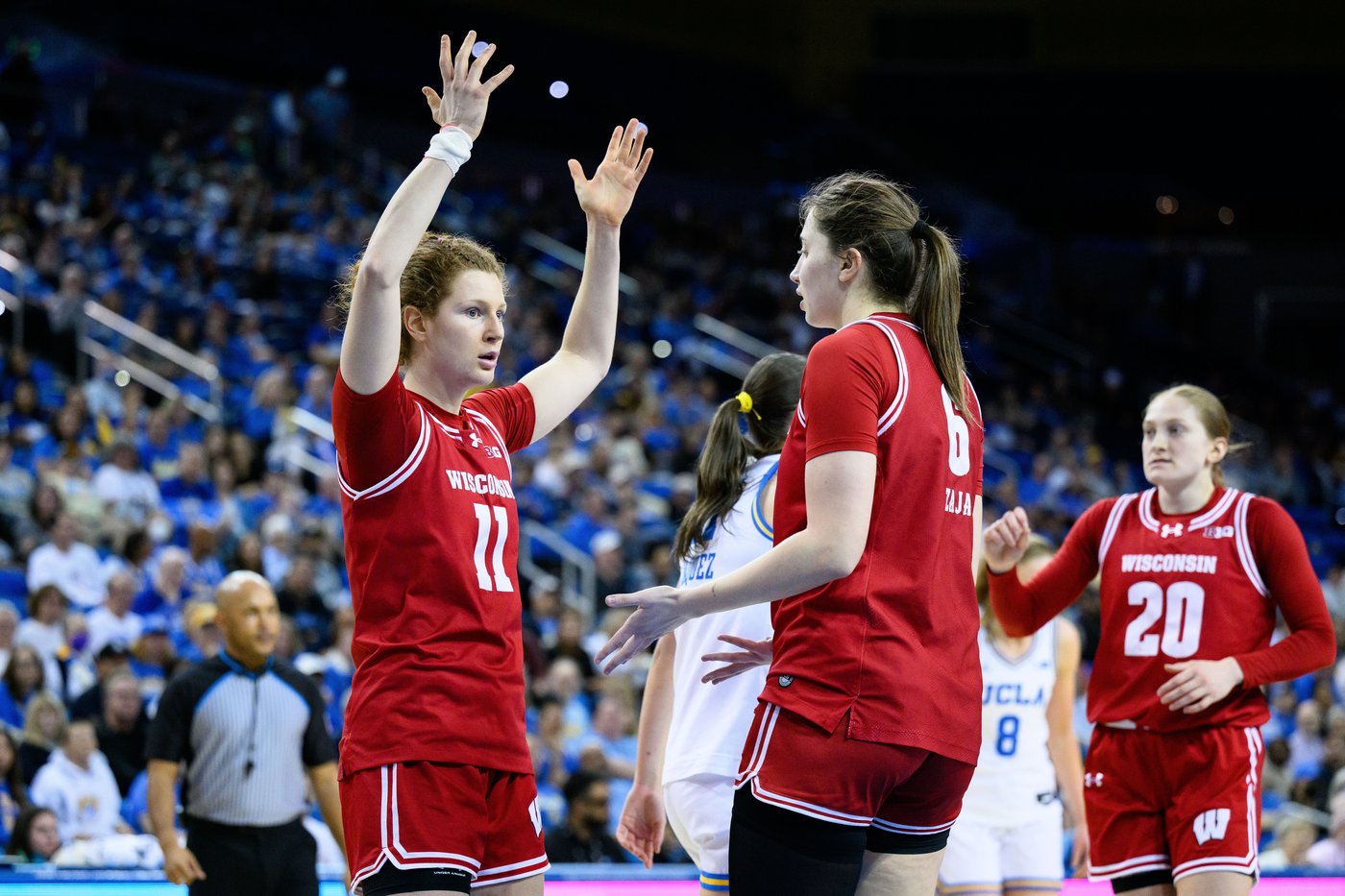 UCLA rolls past Wisconsin 80-60, celebrates first outright Big Ten title with 21st win in a row | iNFOnews.ca