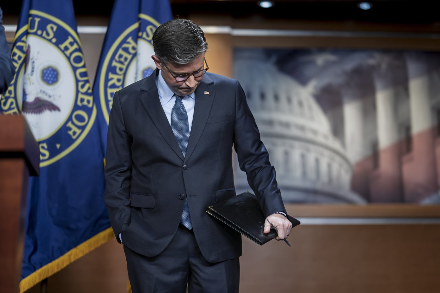 Government funding plan collapses as Trump makes new demands days before shutdown | iNFOnews.ca Government funding plan collapses as Trump makes new demands days before shutdown | iNFOnews.ca