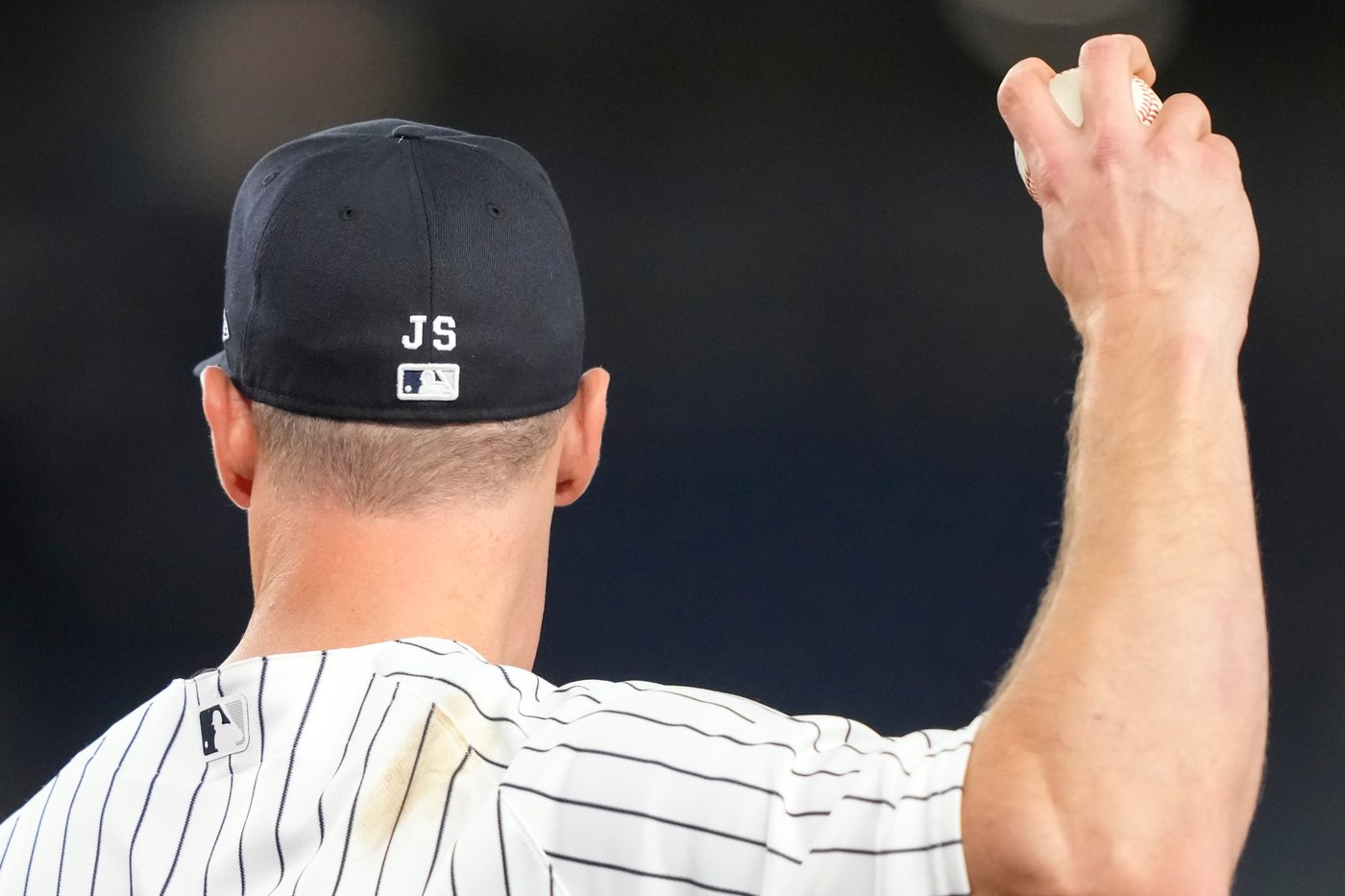 Judge wants new Bronx tradition: Sterling's voice booming “Theee Yankees win!" before Sinatra song | iNFOnews.ca Judge wants new Bronx tradition: Sterling's voice booming “Theee Yankees win!" before Sinatra song | iNFOnews.ca
