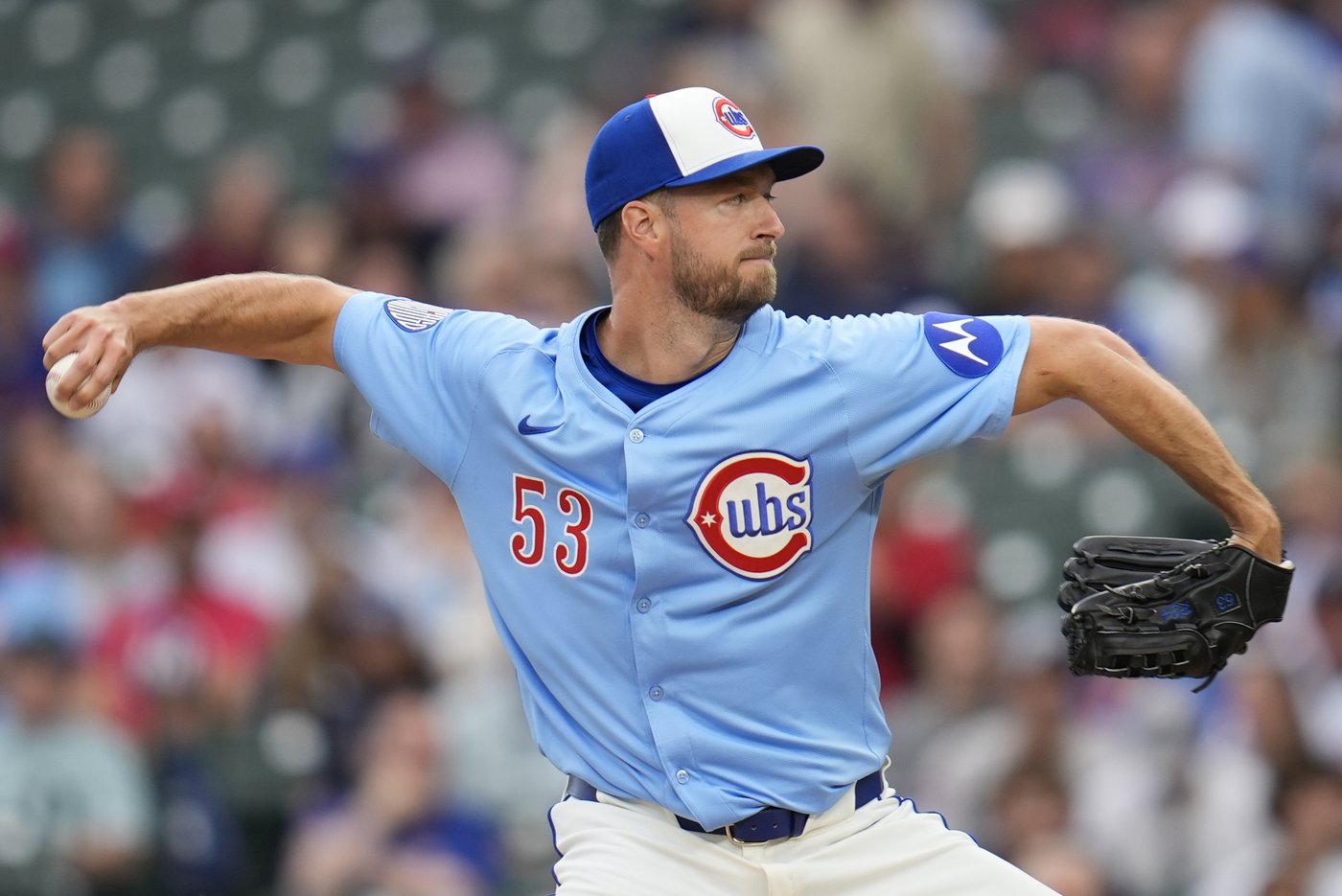 Abbott pitches 7 crisp innings as the Reds hold off the Cubs for a 6-2 win | iNFOnews.ca