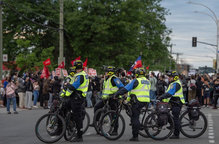 Black Montreal police employees told management some are worried about going to work | iNFOnews.ca