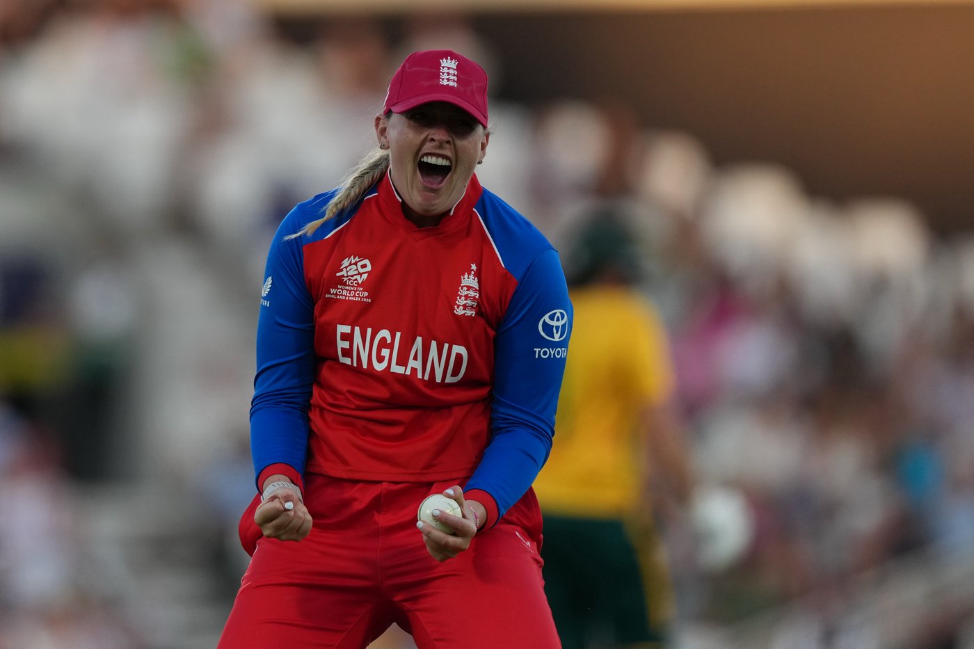 Captain Sciver-Brunt’s stirring 75 leads England into Women's T20 World Cup final | iNFOnews.ca