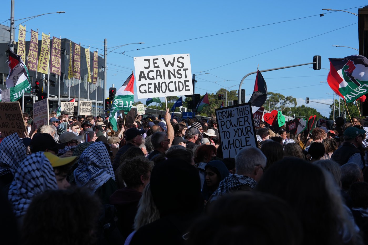 Israeli president ends a fraught Australia visit to comfort Jews as Gaza war protests follow | iNFOnews.ca