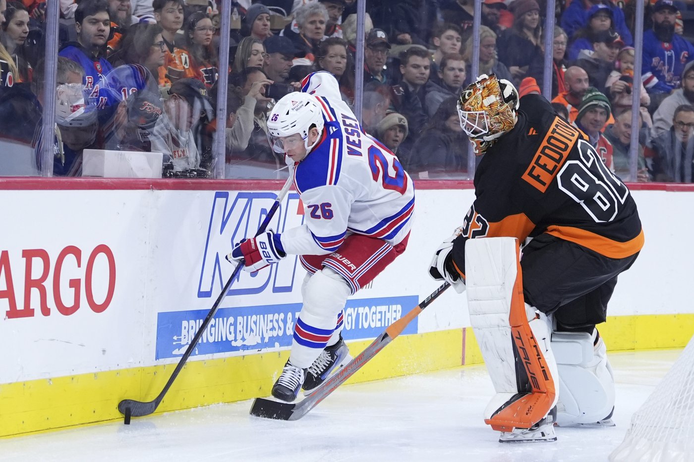 Travis Konecny scores twice in Philadelphia's 3-1 win over the Rangers | iNFOnews.ca