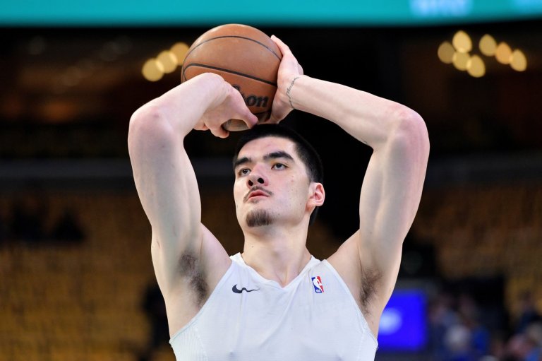 Grizzlies center Zach Edey to miss 6-9 weeks while recovering from ankle surgery | iNFOnews.ca