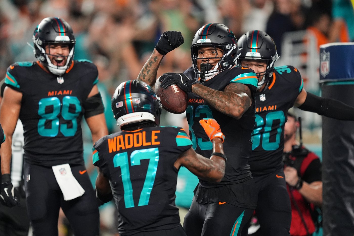 Darren Waller scores twice for the Dolphins in his first NFL game in nearly 2 years | iNFOnews.ca Darren Waller scores twice for the Dolphins in his first NFL game in nearly 2 years | iNFOnews.ca