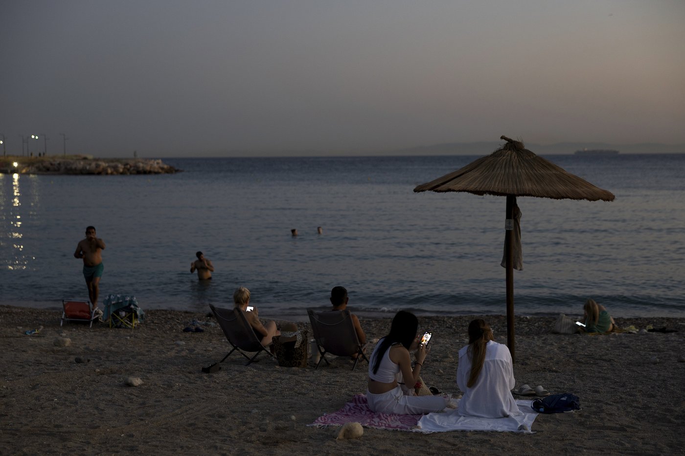 Greece imposes work breaks as a heat wave grips the country | iNFOnews.ca