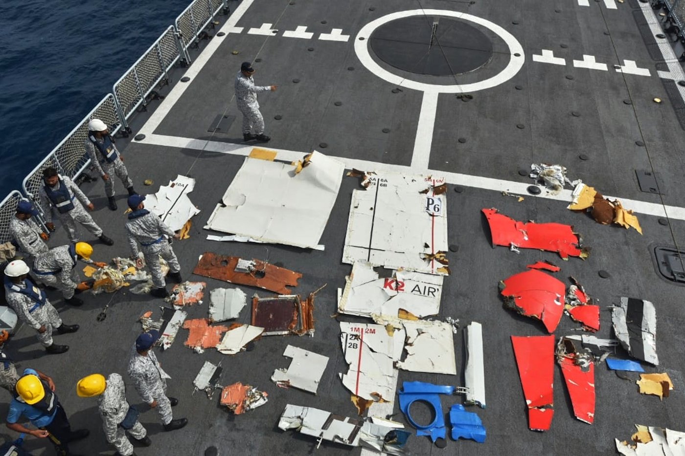 Pakistan recovers more cargo plane debris from Arabian Sea as search for missing crew enters 3rd day | iNFOnews.ca