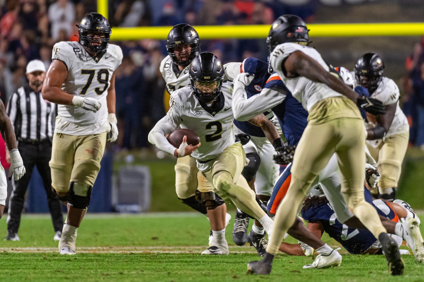 Wake Forest keeps No. 12 Virginia out of end zone in 16-9 win. Cavaliers QB Morris hurt | iNFOnews.ca Wake Forest keeps No. 12 Virginia out of end zone in 16-9 win. Cavaliers QB Morris hurt | iNFOnews.ca