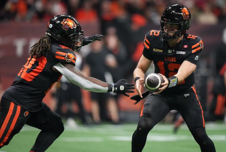 CFL passing leaders Mitchell, Rourke top CFL's division all-star squads | iNFOnews.ca CFL passing leaders Mitchell, Rourke top CFL's division all-star squads | iNFOnews.ca
