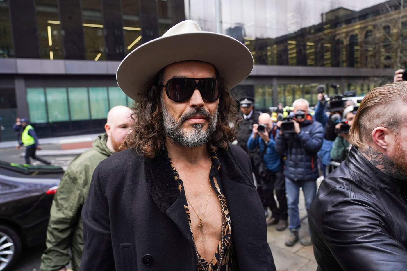 British comedian Russell Brand pleads not guilty to new rape and sexual assault charges | iNFOnews.ca