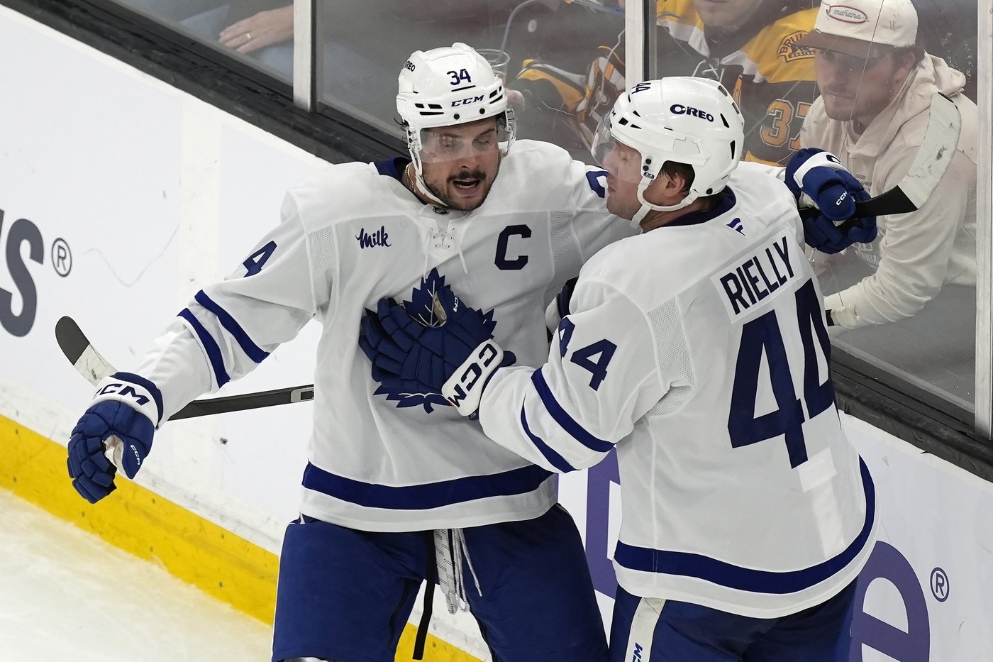 Marchand gets 1st goal of season in OT to lift Bruins to 4-3 win over Maple Leafs | iNFOnews.ca Marchand gets 1st goal of season in OT to lift Bruins to 4-3 win over Maple Leafs | iNFOnews.ca