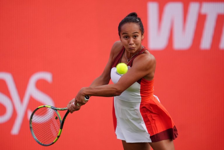 Mihalikova and Nicholls defeat Fernandez and Siegemund at HSBC Championships | iNFOnews.ca