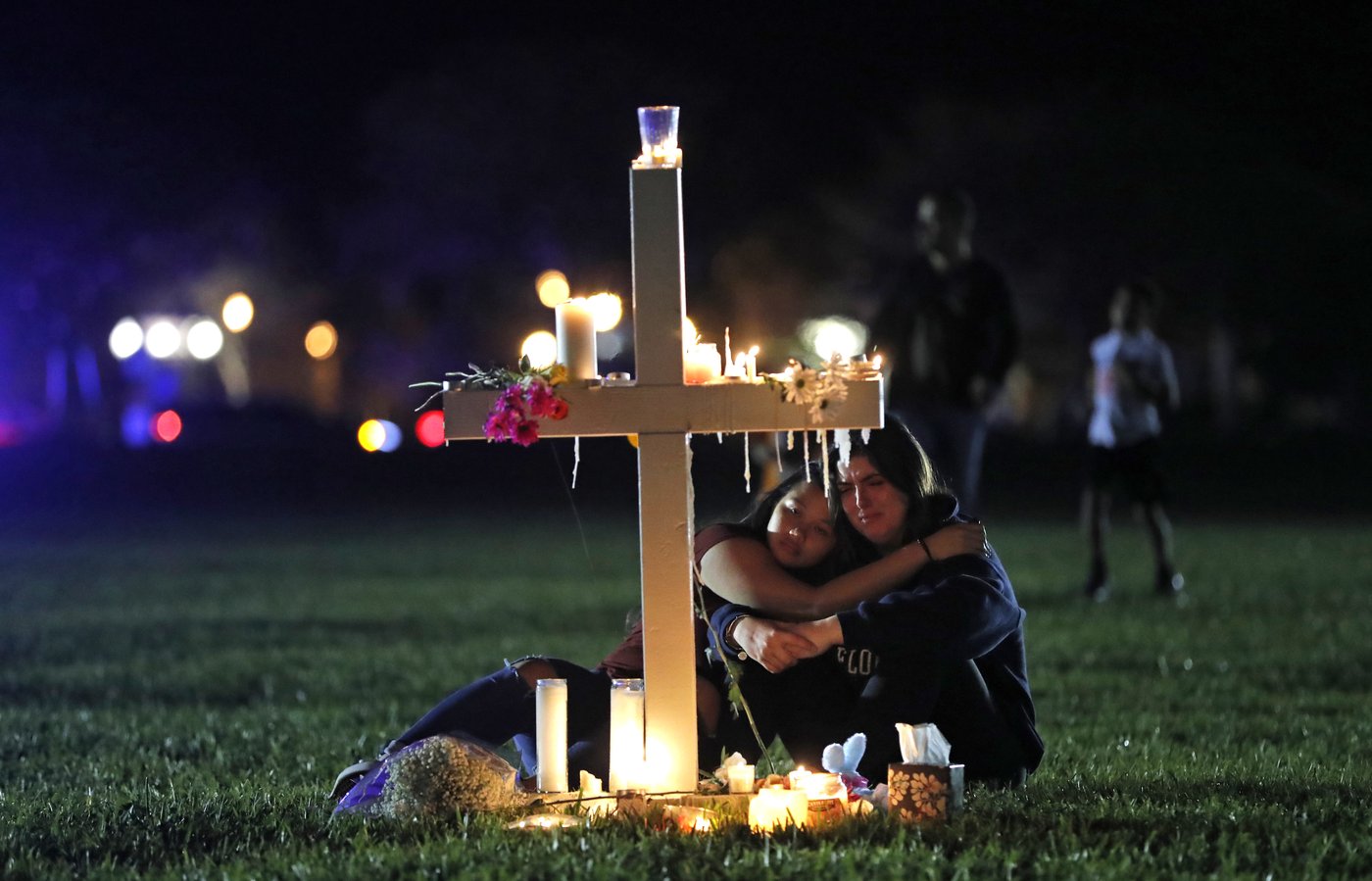 Students from 2 Florida shootings demand the governor reject a law to lower the gun purchasing age | iNFOnews.ca Students from 2 Florida shootings demand the governor reject a law to lower the gun purchasing age | iNFOnews.ca