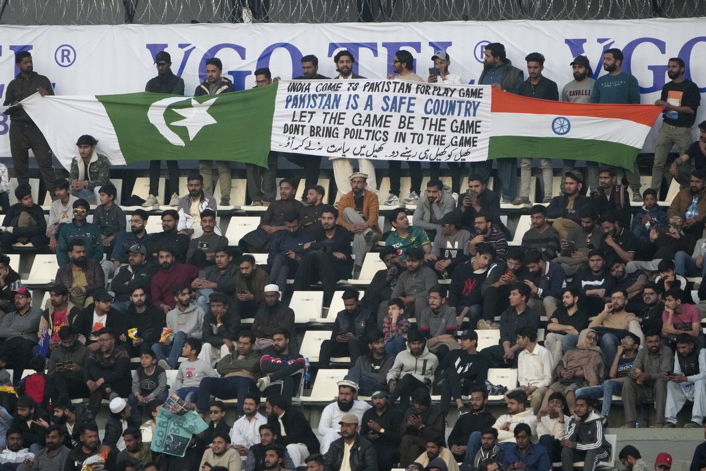 Phillips powers New Zealand's 78-run win over Pakistan ahead of Champions Trophy | iNFOnews.ca Phillips powers New Zealand's 78-run win over Pakistan ahead of Champions Trophy | iNFOnews.ca