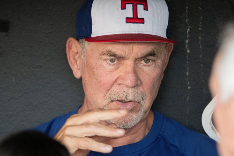 Bruce Bochy out as Rangers manager after 3-year stint and the team's only World Series title | iNFOnews.ca