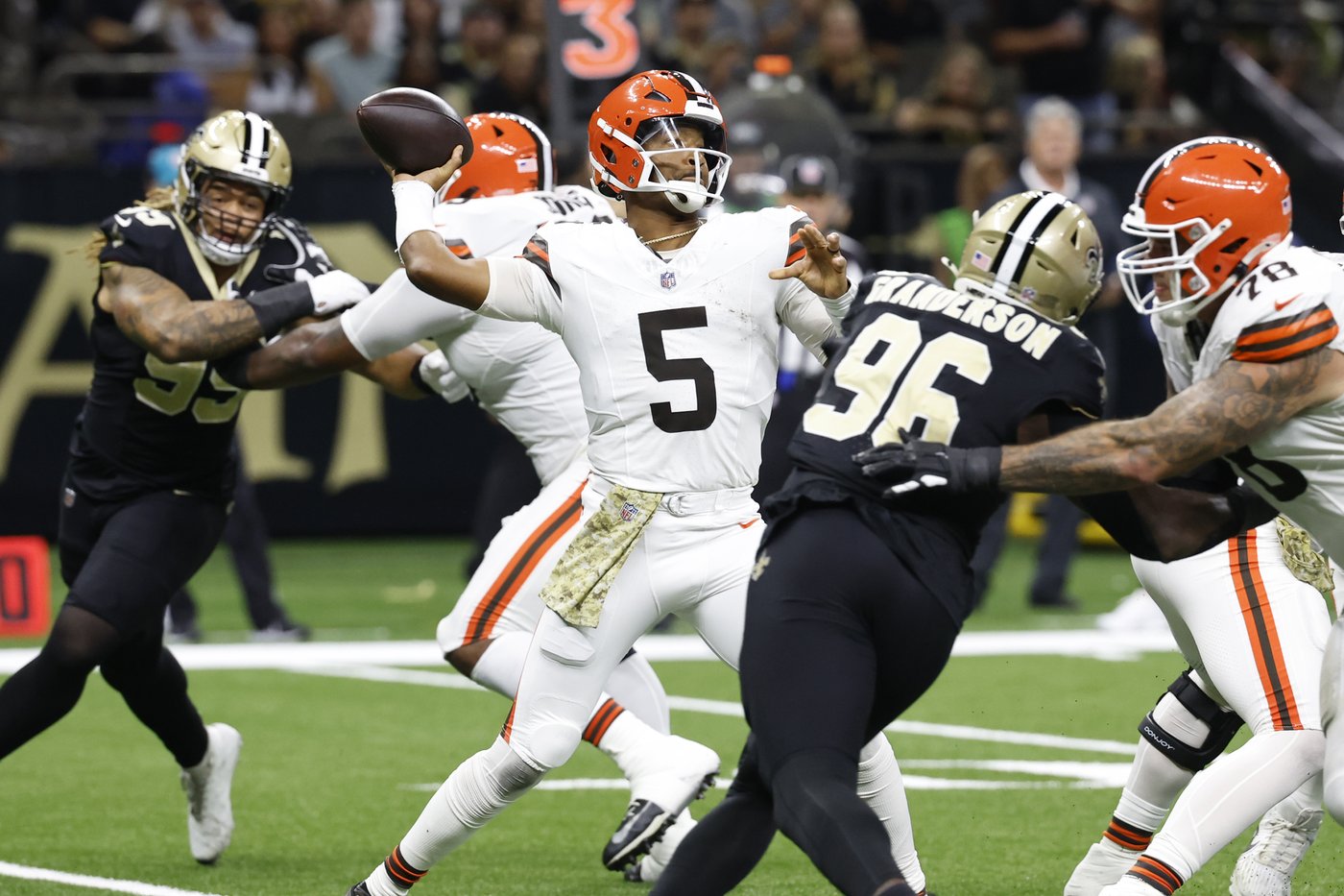 Taysom Hill runs for 3 TDs as the Saints top Jameis Winston and the struggling Browns 35-14 | iNFOnews.ca