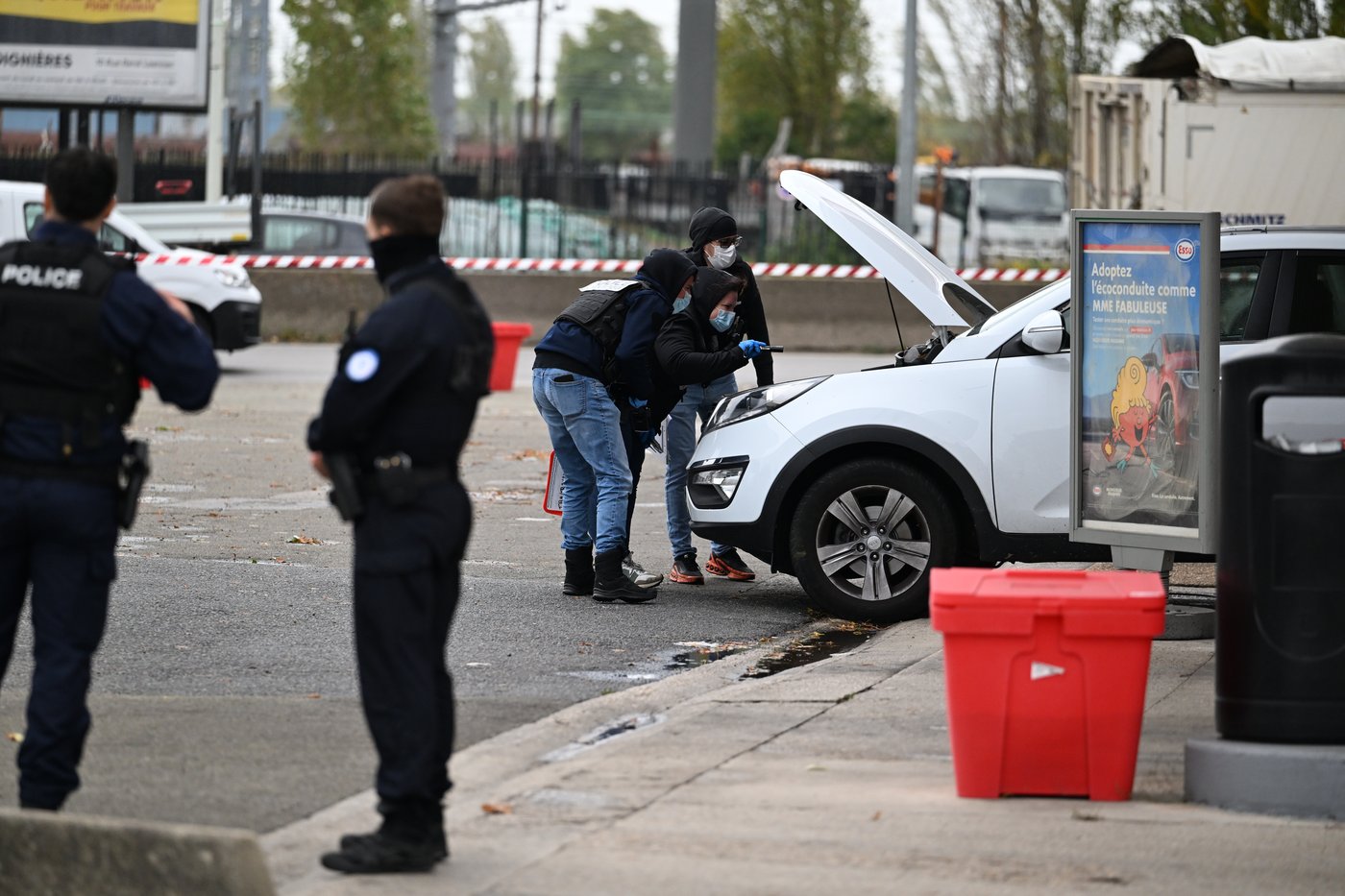 Man killed in suspected racist attack near Paris identified as martial arts fighter | iNFOnews.ca Man killed in suspected racist attack near Paris identified as martial arts fighter | iNFOnews.ca