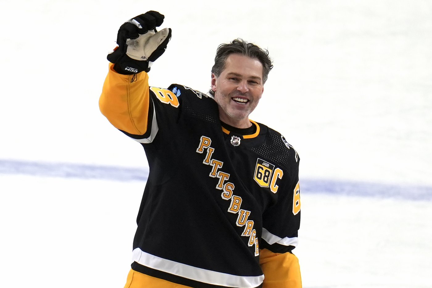 Jaromir Jagr opens 37th professional season in his Kladno Knights team's Czech league loss | iNFOnews.ca Jaromir Jagr opens 37th professional season in his Kladno Knights team's Czech league loss | iNFOnews.ca