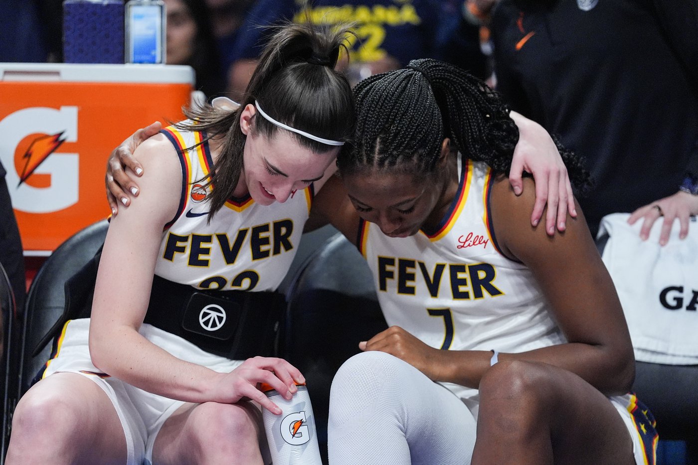 Clark, Fever hope that team meeting helps players, coaches move on from Saturday's sideline spat | iNFOnews.ca