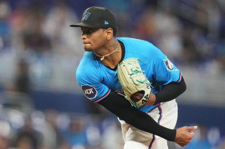 Cubs agree to acquire right-hander Edward Cabrera in a trade with the Marlins, AP source says | iNFOnews.ca