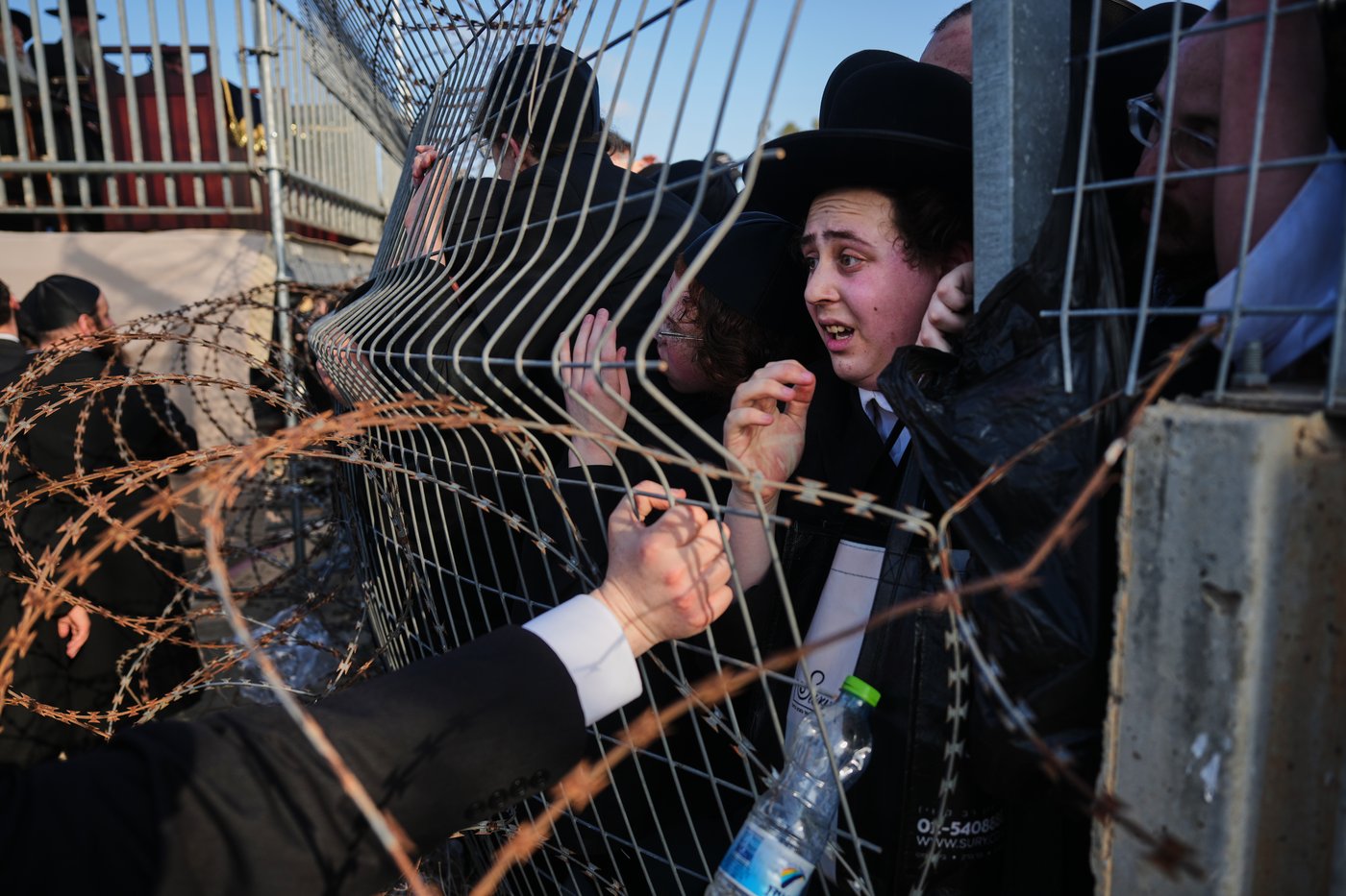 Photos of ultra-Orthodox Jews protesting military conscription in Israel | iNFOnews.ca