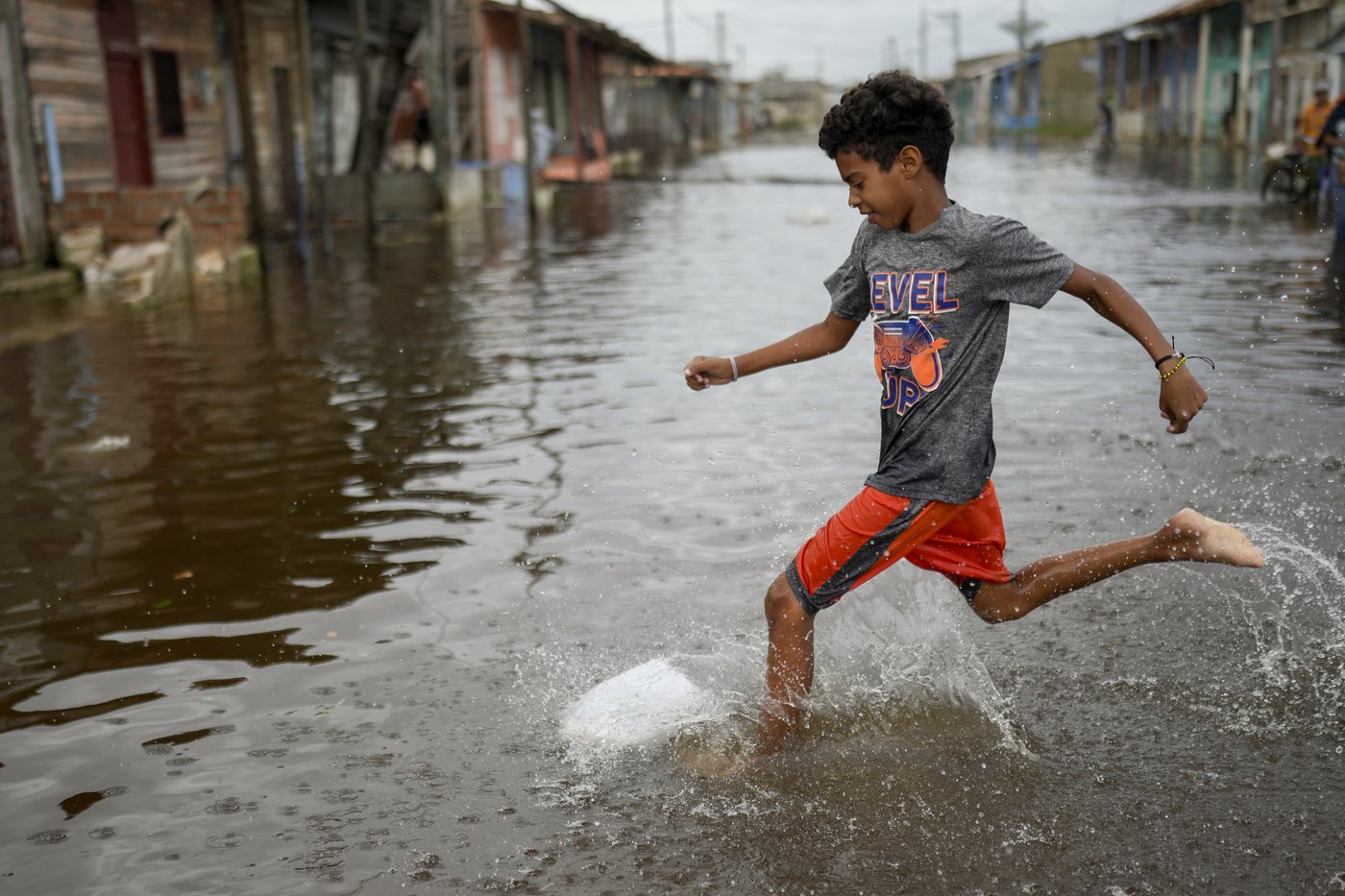Cuba left reeling after Category 3 hurricane ravages island and knocks out power grid | iNFOnews.ca