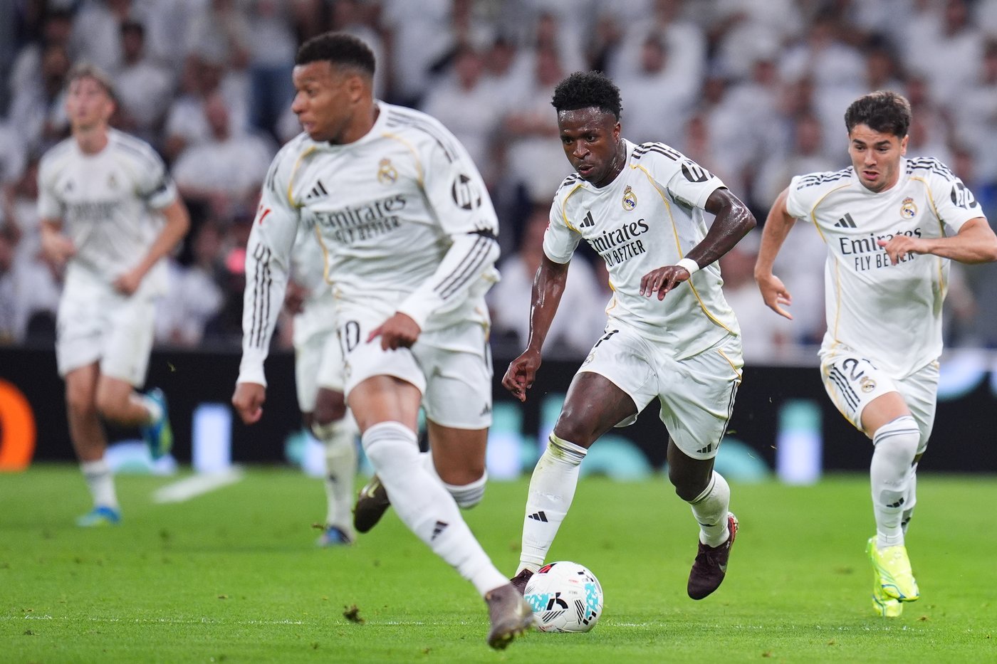 Mbappé and Vinícius lift Real Madrid out of a 4-game slump with a 2-1 win over Alaves | iNFOnews.ca Mbappé and Vinícius lift Real Madrid out of a 4-game slump with a 2-1 win over Alaves | iNFOnews.ca