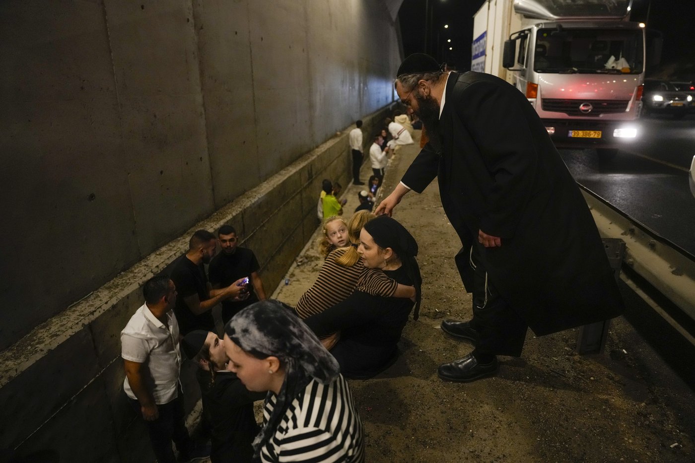Iran fires at least 180 missiles into Israel as regionwide conflict grows | iNFOnews.ca