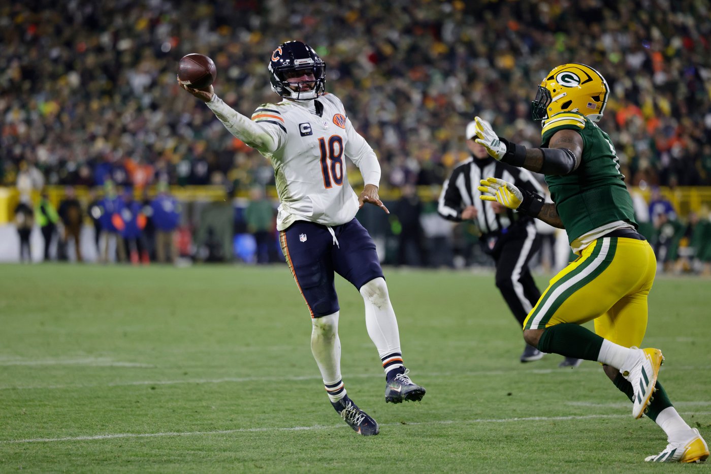 Bears can go from first to out of the playoffs with a tough schedule and inconsistent QB play | iNFOnews.ca