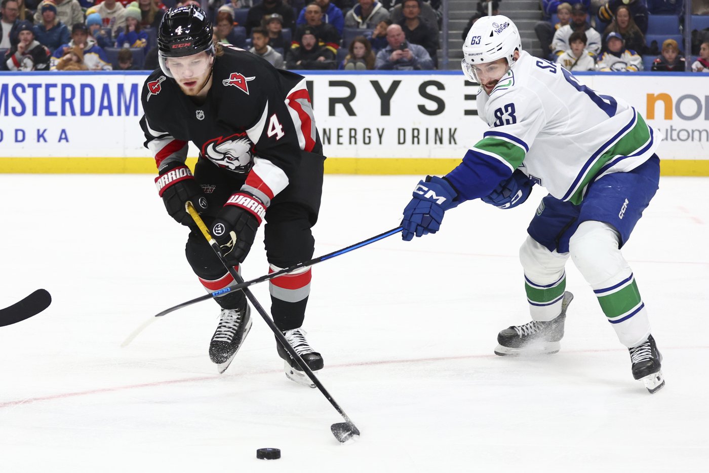 Conor Garland scores 2 including OT winner as Canucks rally to beat Sabres 4-3 | iNFOnews.ca