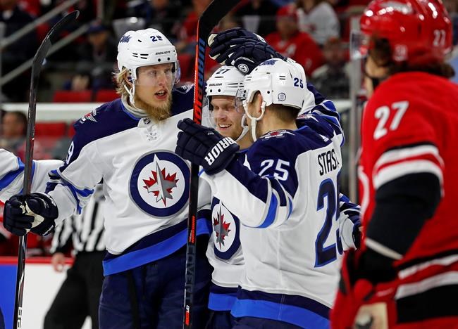 MacKinnon, Laine, Barkov named NHL's 3 stars of the week | iNFOnews.ca