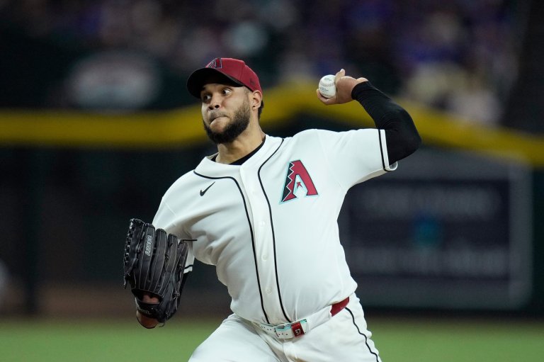 Perdomo hits 3-run double, Rodriguez deals, D-backs top Giants again in 5-4 win | iNFOnews.ca