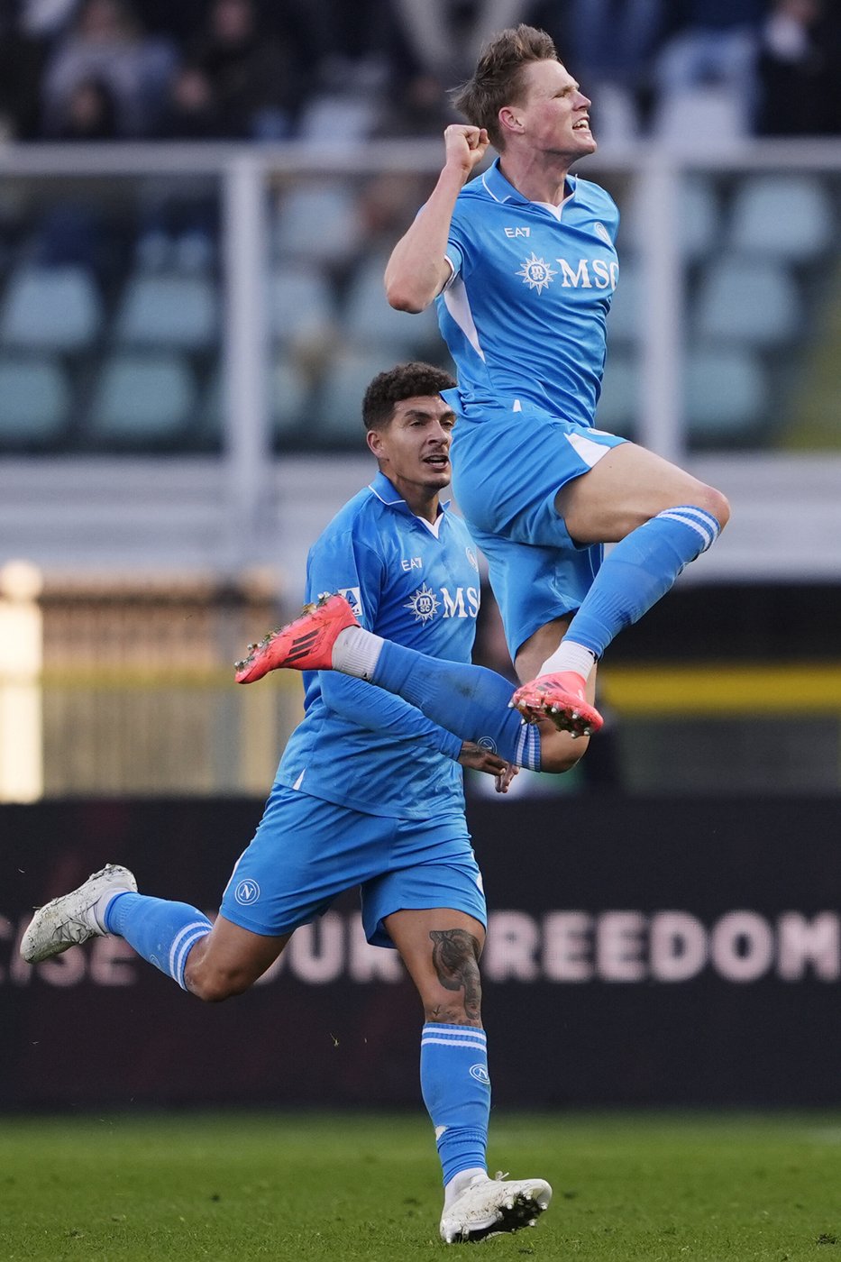 Serie A title race loses significance after Fiorentina player collapses on field | iNFOnews.ca