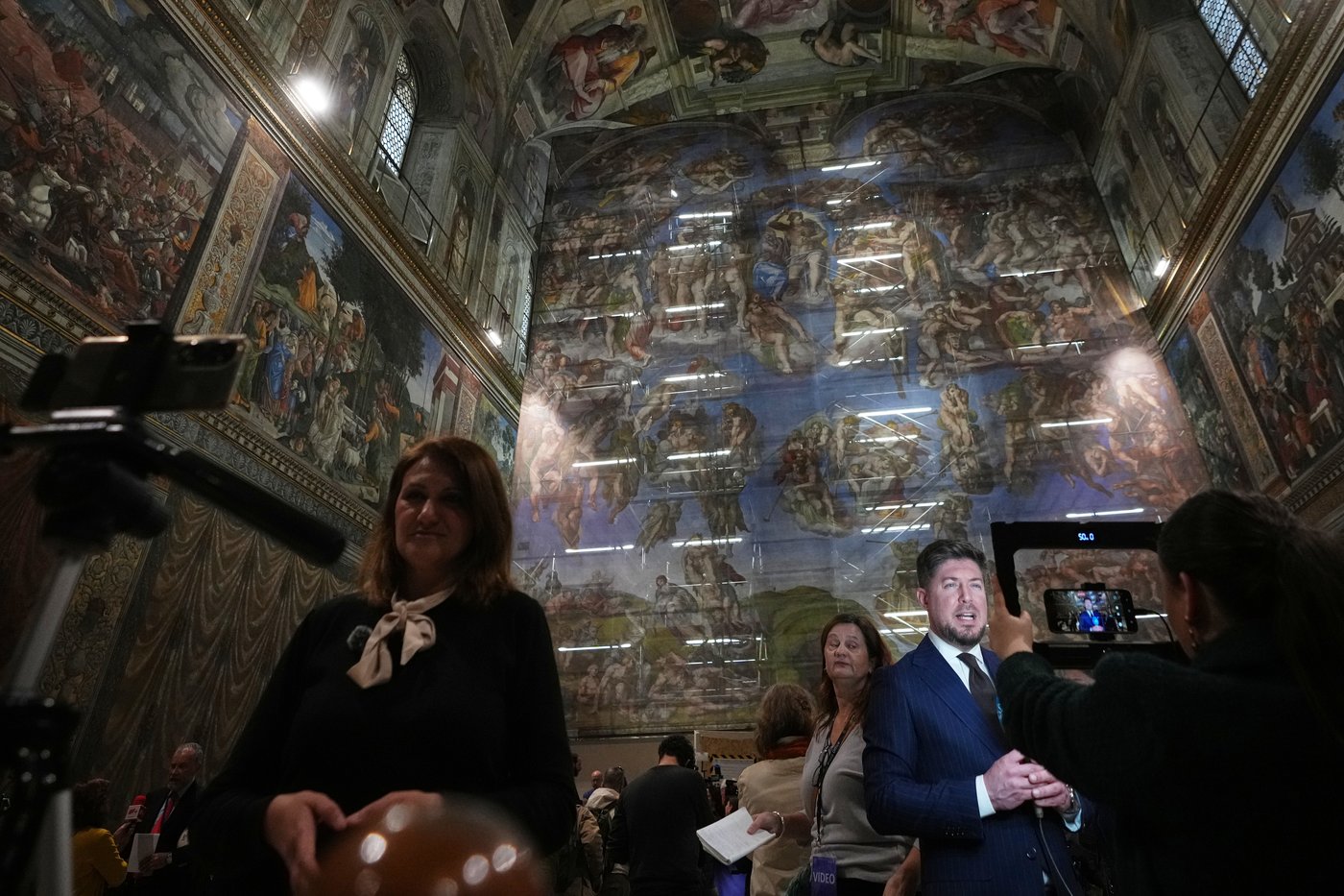 Vatican removes salty white film coating Michelangelo's 'The Last Judgment' | iNFOnews.ca