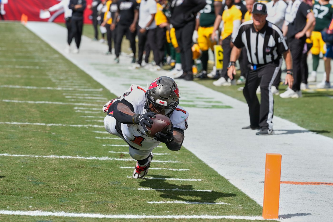 Jordan Love throws 2 touchdown passes, Packers edge Buccaneers 17-14 | iNFOnews.ca Jordan Love throws 2 touchdown passes, Packers edge Buccaneers 17-14 | iNFOnews.ca
