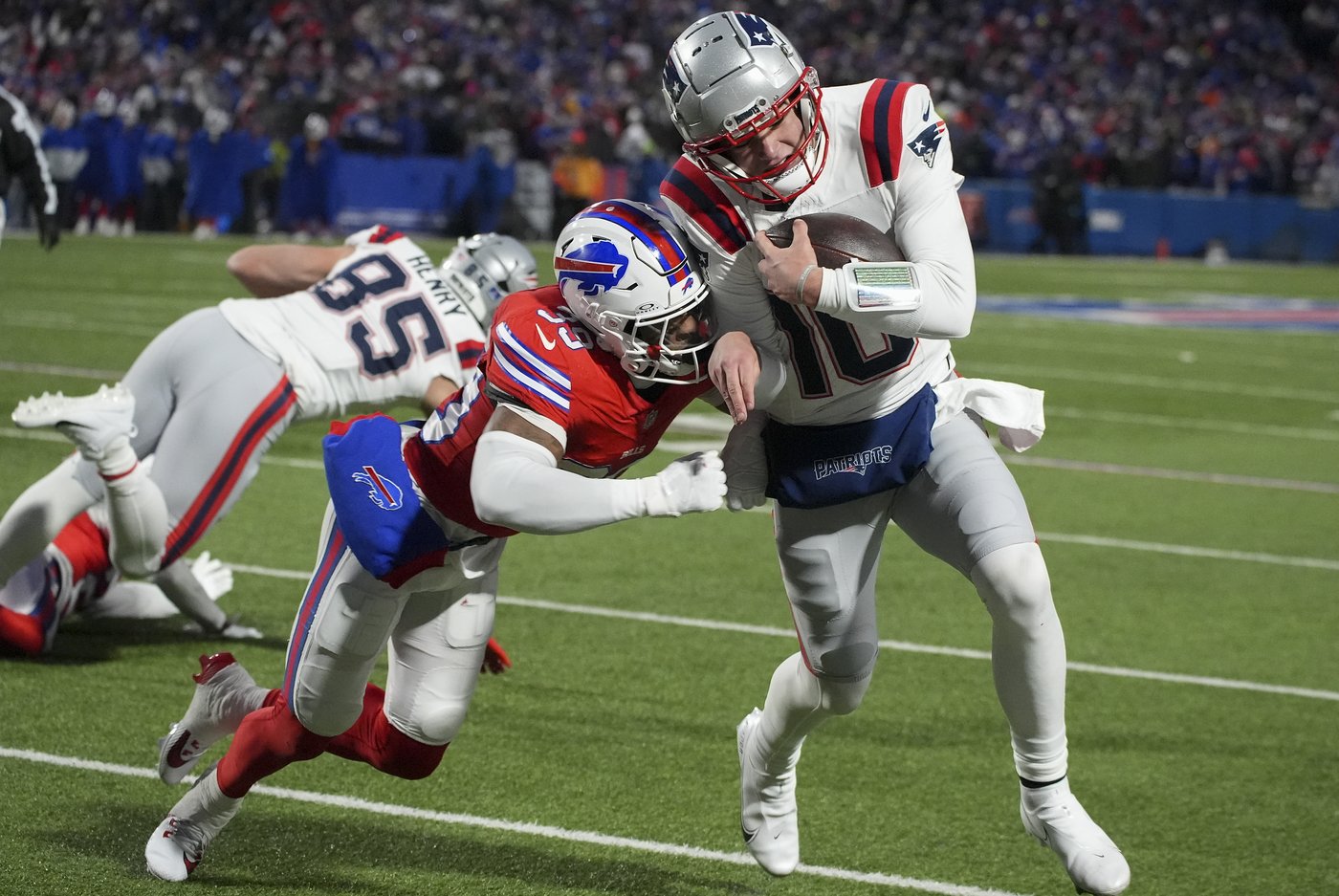 James Cook scores 2 TDs and Bills force 3 turnovers in 24-21 win over Patriots | iNFOnews.ca James Cook scores 2 TDs and Bills force 3 turnovers in 24-21 win over Patriots | iNFOnews.ca