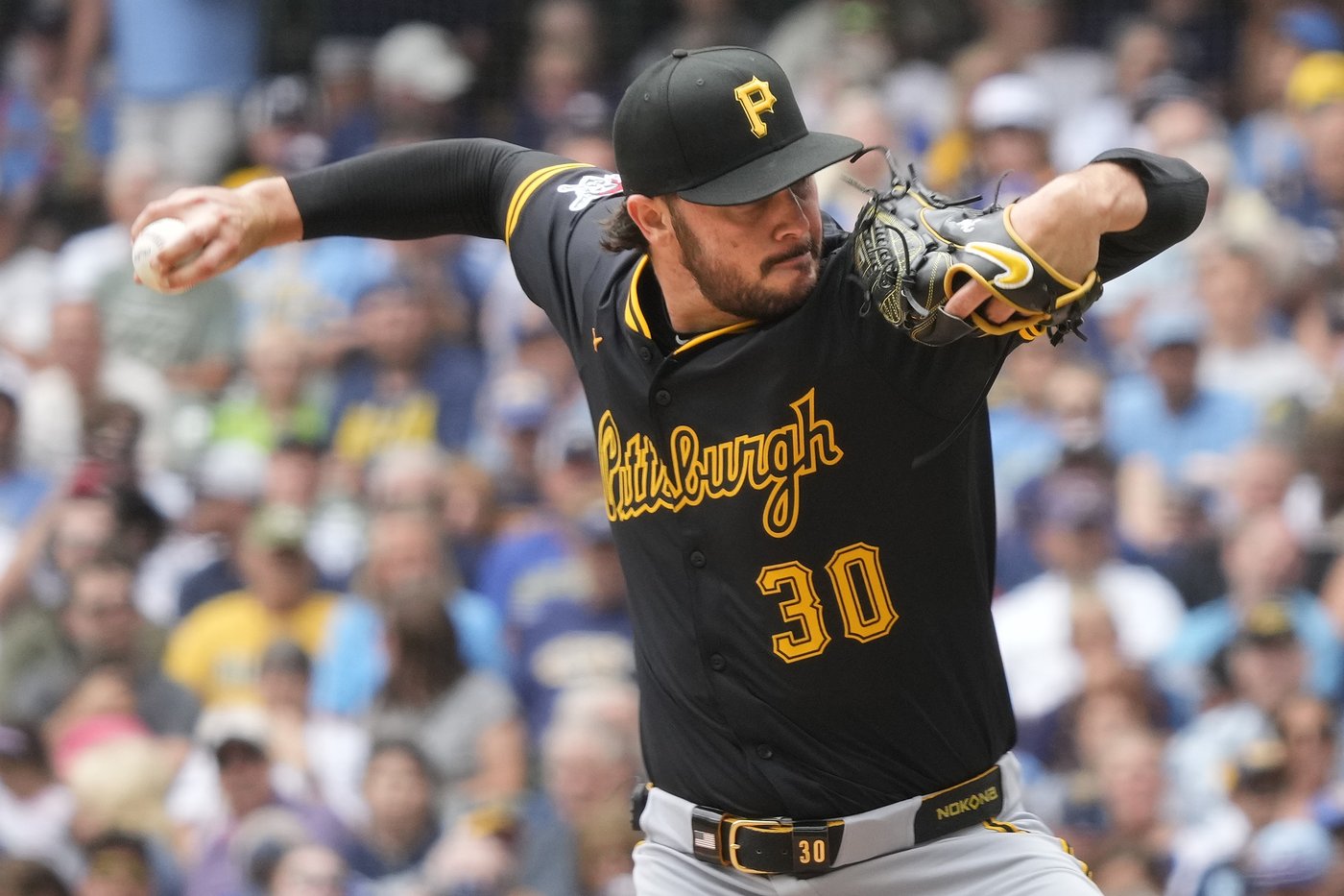Brewers' Misiorowski continues history-making start to his career by outperforming Pirates' Skenes | iNFOnews.ca