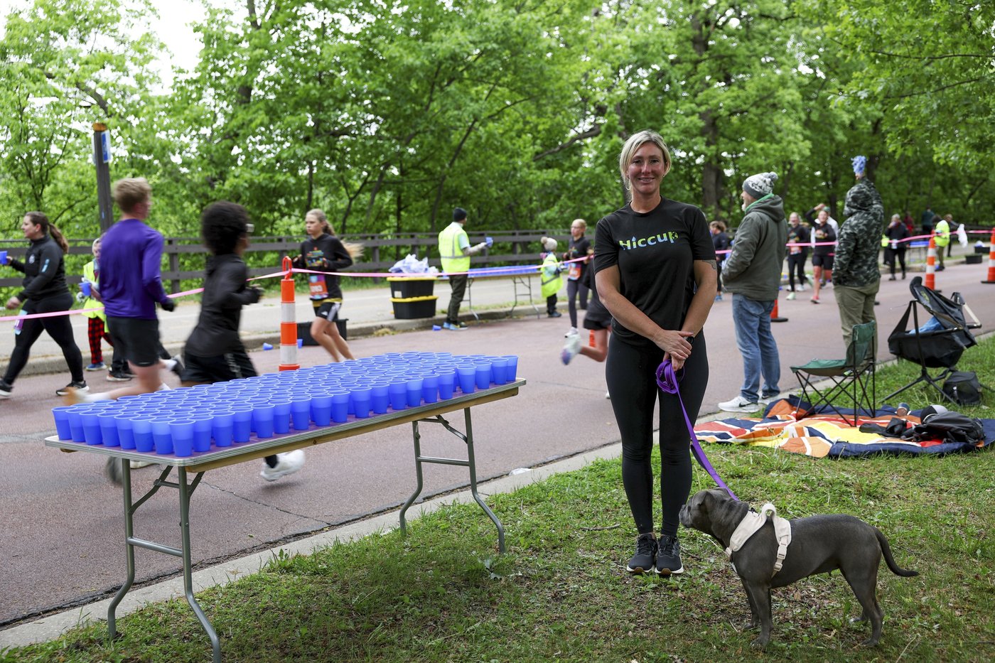This runner was bothered by blizzard of disposable cups at races. She invented something better | iNFOnews.ca This runner was bothered by blizzard of disposable cups at races. She invented something better | iNFOnews.ca