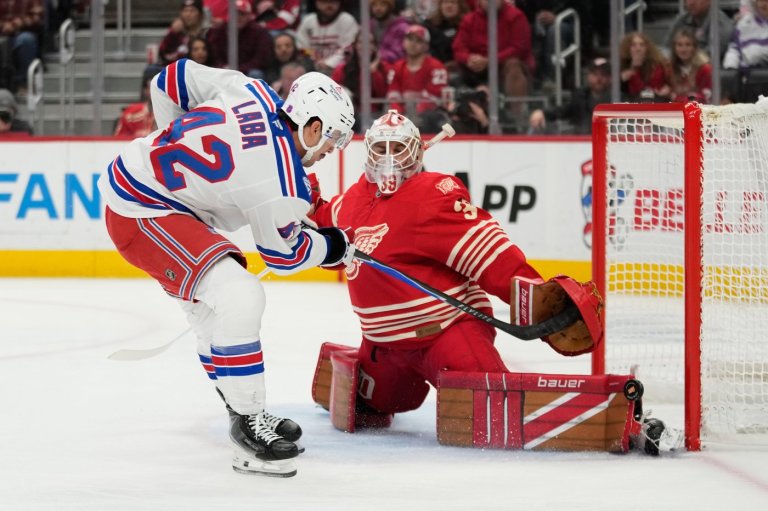 Panarin has goal, 2 assists as Rangers beat Red Wings 4-1 | iNFOnews.ca