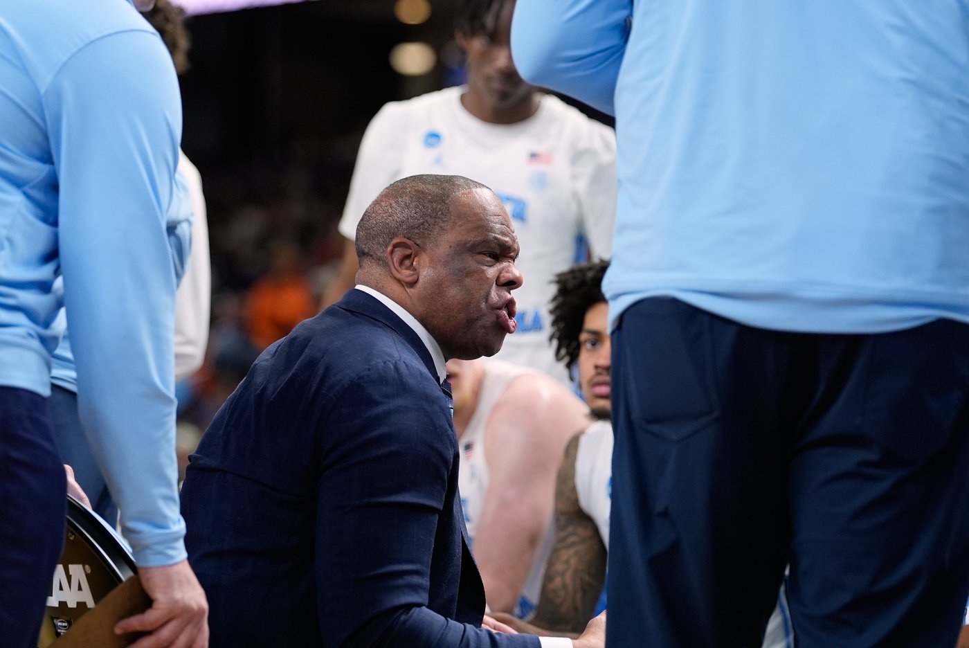 North Carolina parts ways with men's basketball coach Hubert Davis after 5 seasons | iNFOnews.ca North Carolina parts ways with men's basketball coach Hubert Davis after 5 seasons | iNFOnews.ca