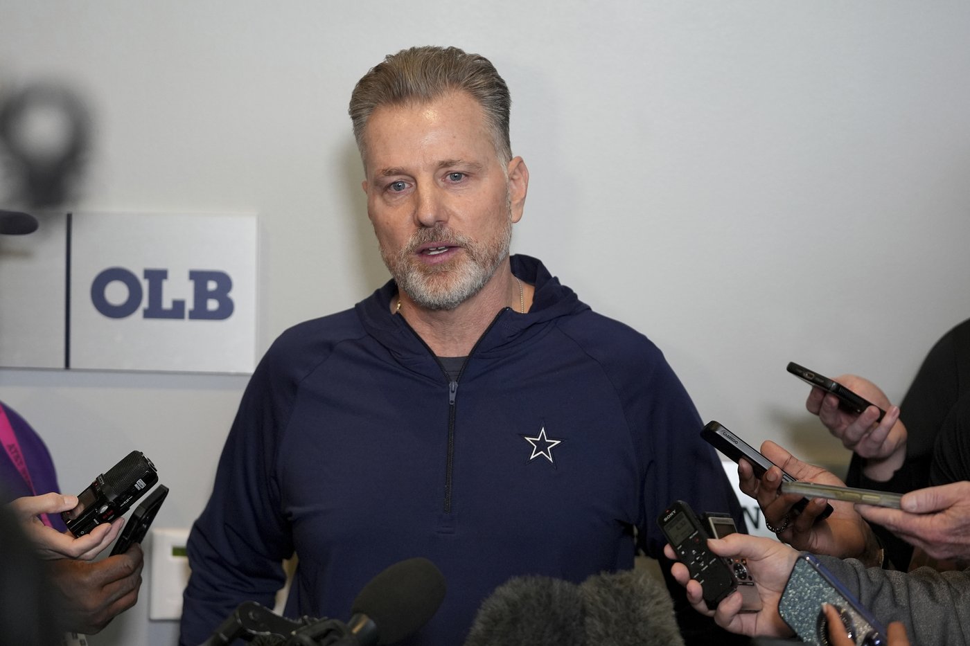 Matt Eberflus jumps right back in, turns back clock with Cowboys after losing Bears job | iNFOnews.ca Matt Eberflus jumps right back in, turns back clock with Cowboys after losing Bears job | iNFOnews.ca