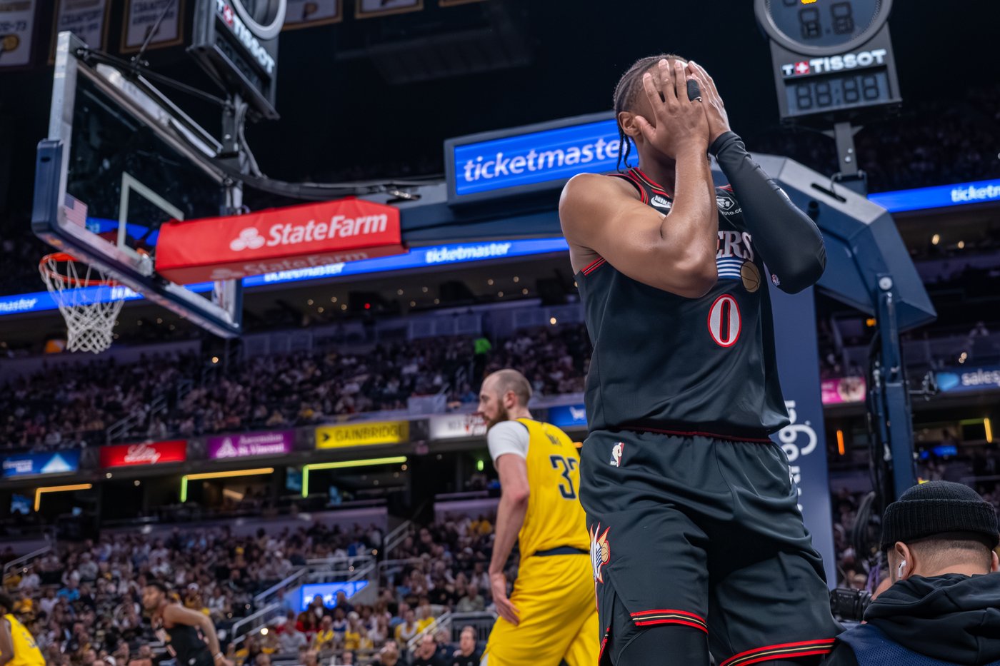 Tyrese Maxey scores 32 and Sixers beat Pacers 105-94 to snap 3-game skid | iNFOnews.ca