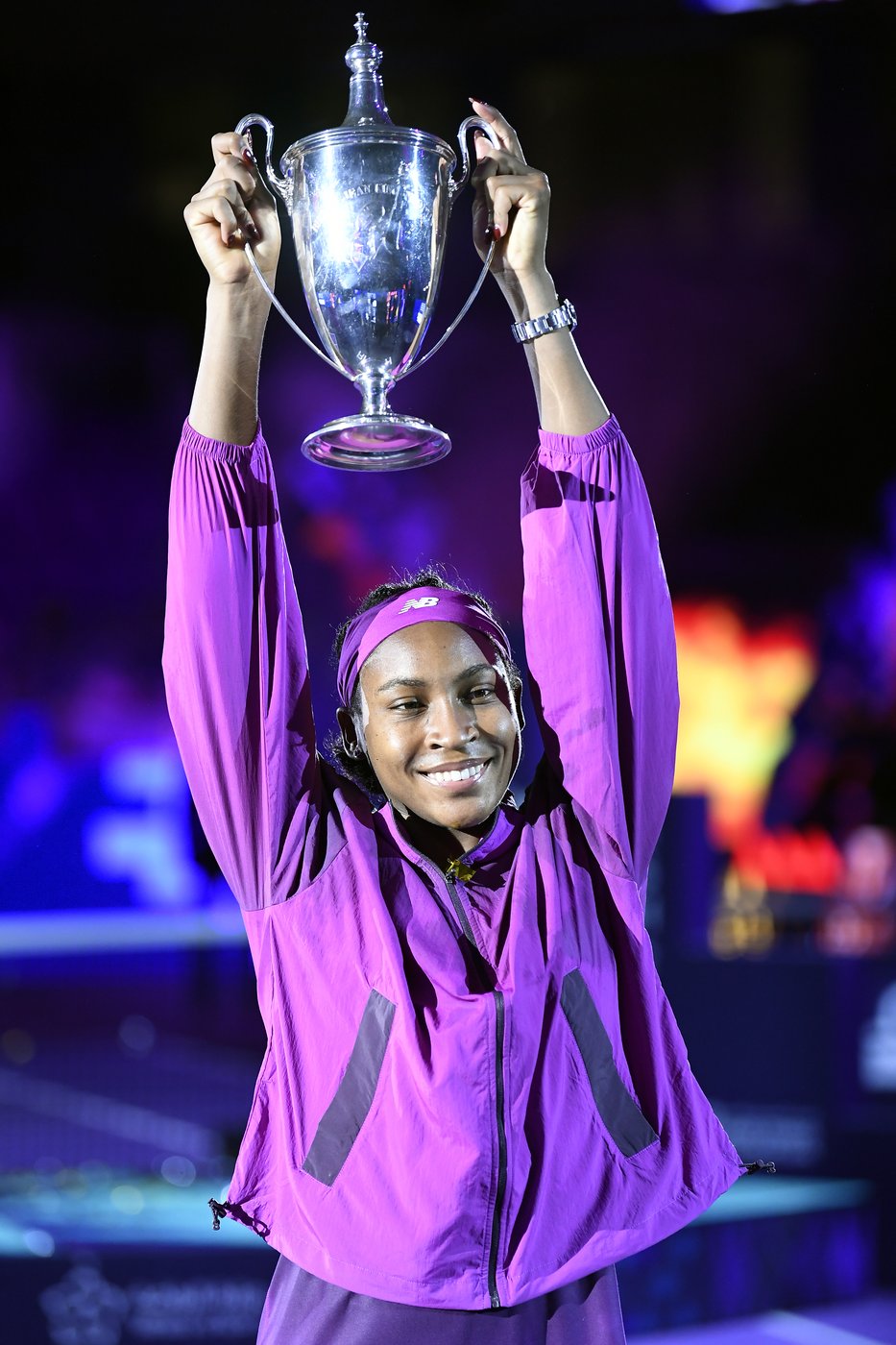 Coco Gauff wins WTA Finals for the first time by rallying to beat Zheng Qinwen | iNFOnews.ca